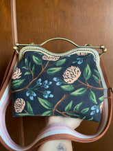 Load image into Gallery viewer, Peony Kiss Clasp Clutch Crossbody