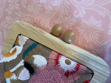 Load image into Gallery viewer, Wooden frame clutch bag/embroidered mesh design