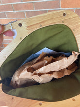 Load image into Gallery viewer, Hello Daisy Wooden frame clutch
