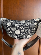 Load image into Gallery viewer, Mushroom Canvas Blaire Bag
