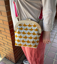 Load image into Gallery viewer, Large Wooden Frame Chicken Canvas Crossbody Clutch Bag
