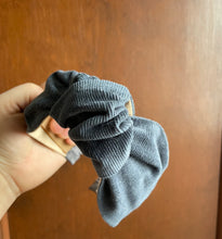 Load image into Gallery viewer, Adult/Teen Fabric covered Knot Headbands
