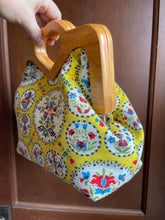 Load image into Gallery viewer, Vintage Fabric Wooden Heart Frame Clutch
