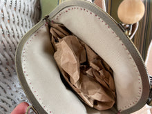 Load image into Gallery viewer, Alligator clutch crossbody bag
