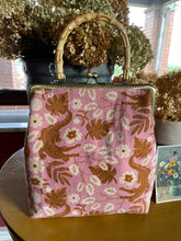 Load image into Gallery viewer, Florida Alligator Fabric with Bamboo handle clutch
