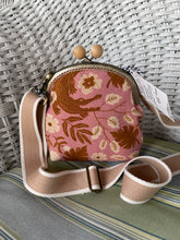 Load image into Gallery viewer, Alligator clutch crossbody bag
