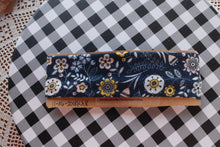 Load image into Gallery viewer, Stretch Fabric Floral Headband Size newborn-1 year
