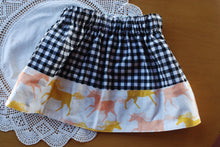 Load image into Gallery viewer, Flippity Skirt Size 3 Bunny/Unicorn
