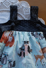 Load image into Gallery viewer, Polka dot Size 12-24 month Apron Knot Dress
