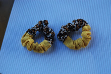 Load image into Gallery viewer, 3'' Cheetah/ Mustard Scrunchie
