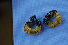 Load image into Gallery viewer, 3'' Cheetah/ Mustard Scrunchie
