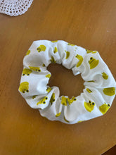 Load image into Gallery viewer, frog and heart scrunchie
