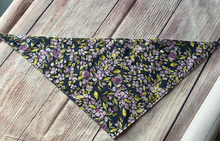 Load image into Gallery viewer, Purple flower/polka dot dog bandanna
