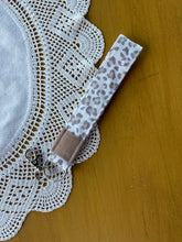 Load image into Gallery viewer, Big Cheetah Key Fob
