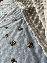 Load image into Gallery viewer, Bumblebee Flannel and Minky Blanket
