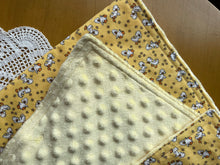 Load image into Gallery viewer, Ducklings Cotton and Minky Blanket
