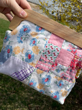 Load image into Gallery viewer, Wooden Frame Vintage Quilt Clutch Bag
