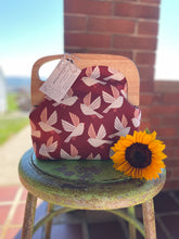 Load image into Gallery viewer, Women’s Wooden Handle Bird Clutch Bag
