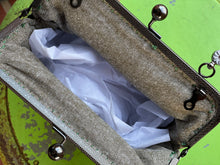 Load image into Gallery viewer, Women’s Mistletoe Handled Clutch
