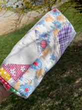 Load image into Gallery viewer, Wooden Frame Vintage Quilt Clutch Bag
