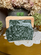 Load image into Gallery viewer, Green Rabbit Wooden Frame  Clutch
