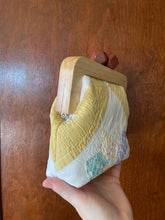 Load image into Gallery viewer, Vintage Quilt Wooden Handle Clutch
